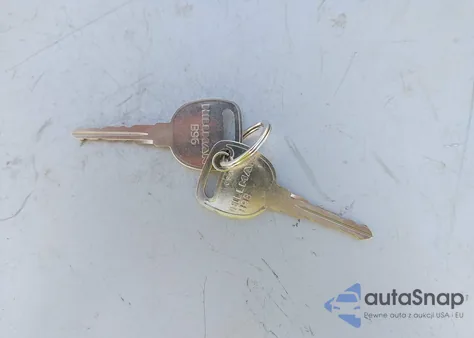 2002 Chevrolet Tahoe Z71 z USA, uszkodzony, nr VIN 1GNEK13Z22R212128